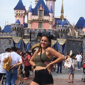 Meet your Posher, Miya